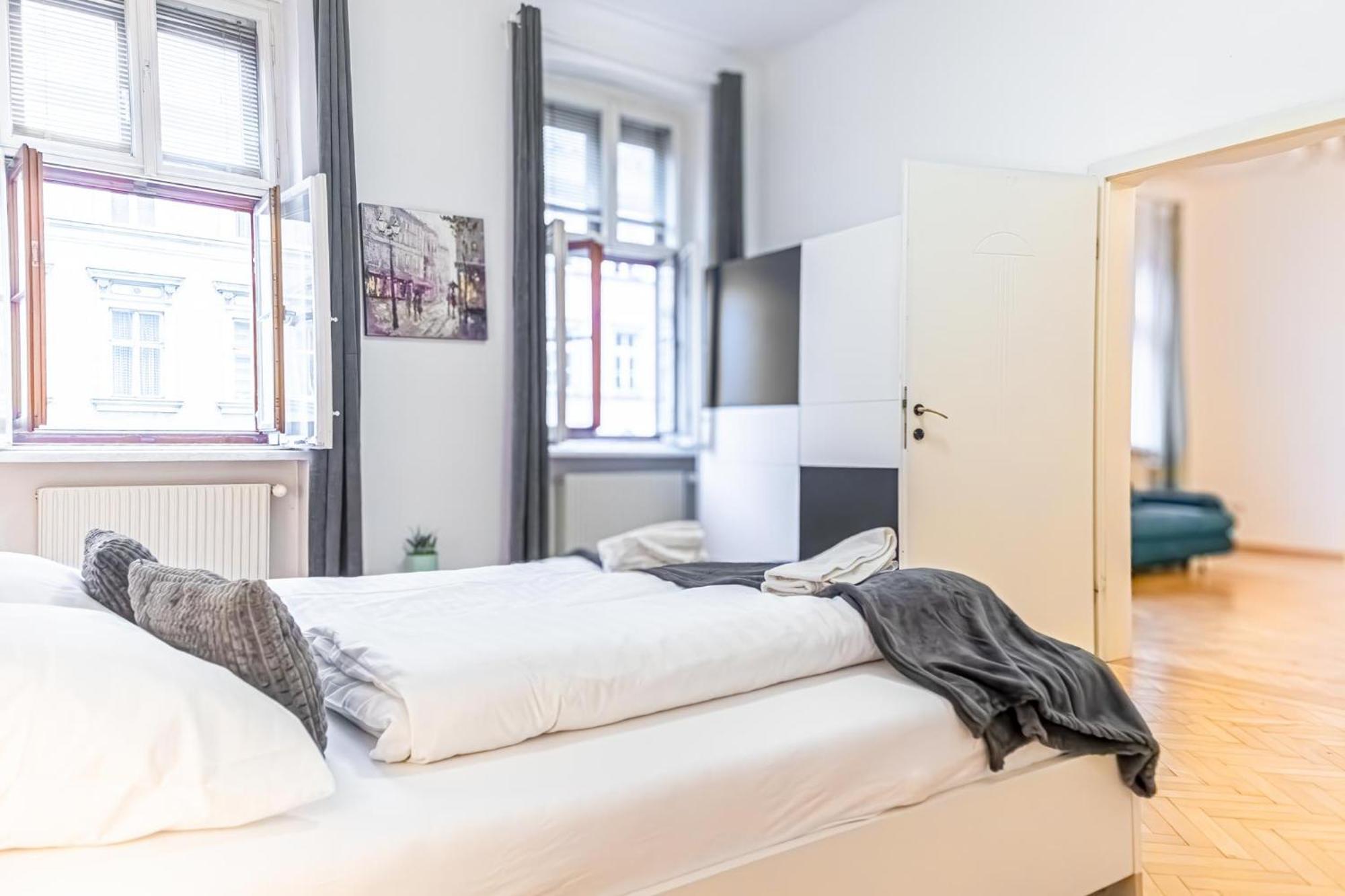 Apartamento Deluxe 3br Apt. Wiener Stadthalle - Suitable For Longstays *