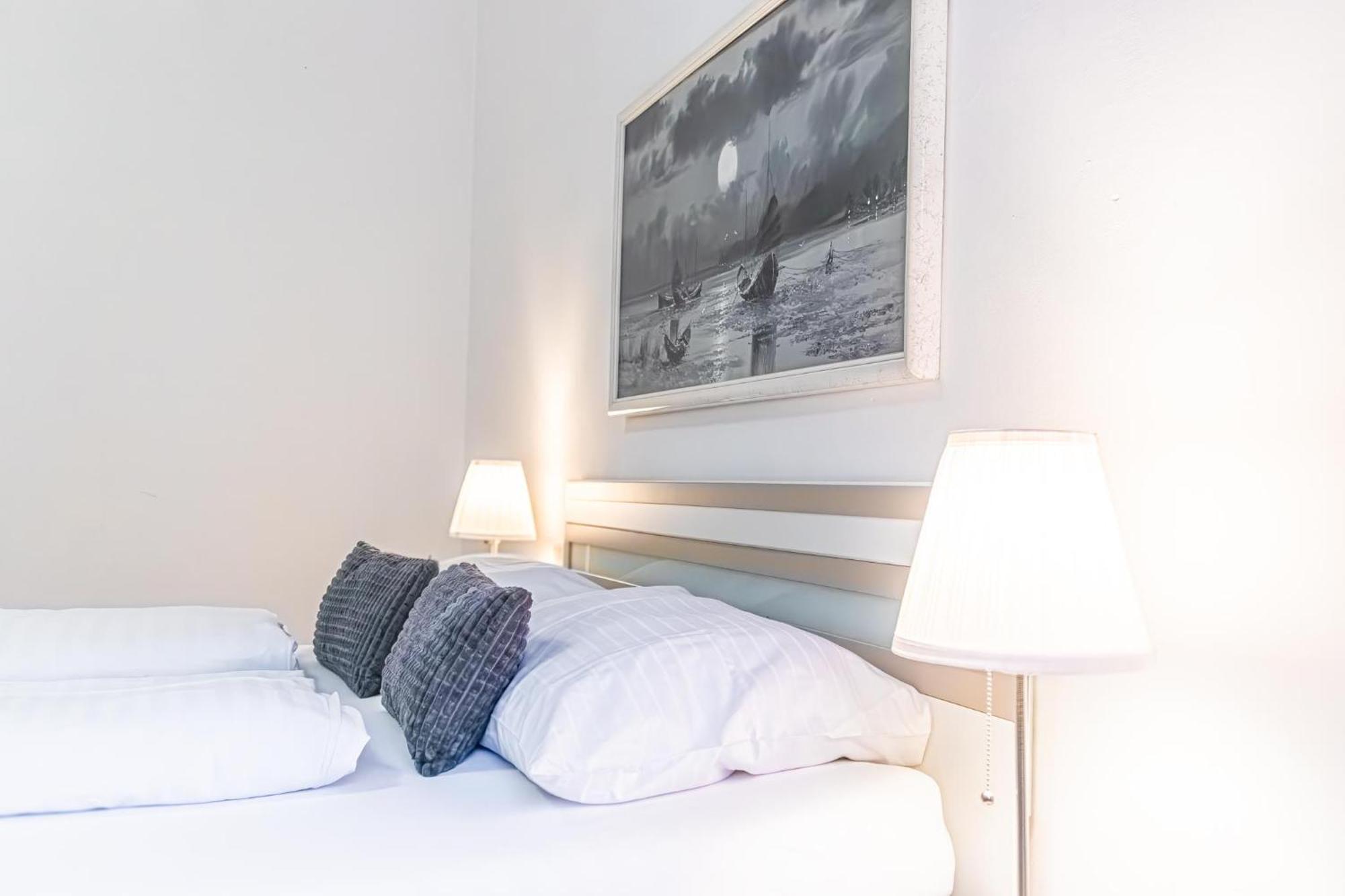 Deluxe 3br Apt. Wiener Stadthalle - Suitable For Longstays * Viena