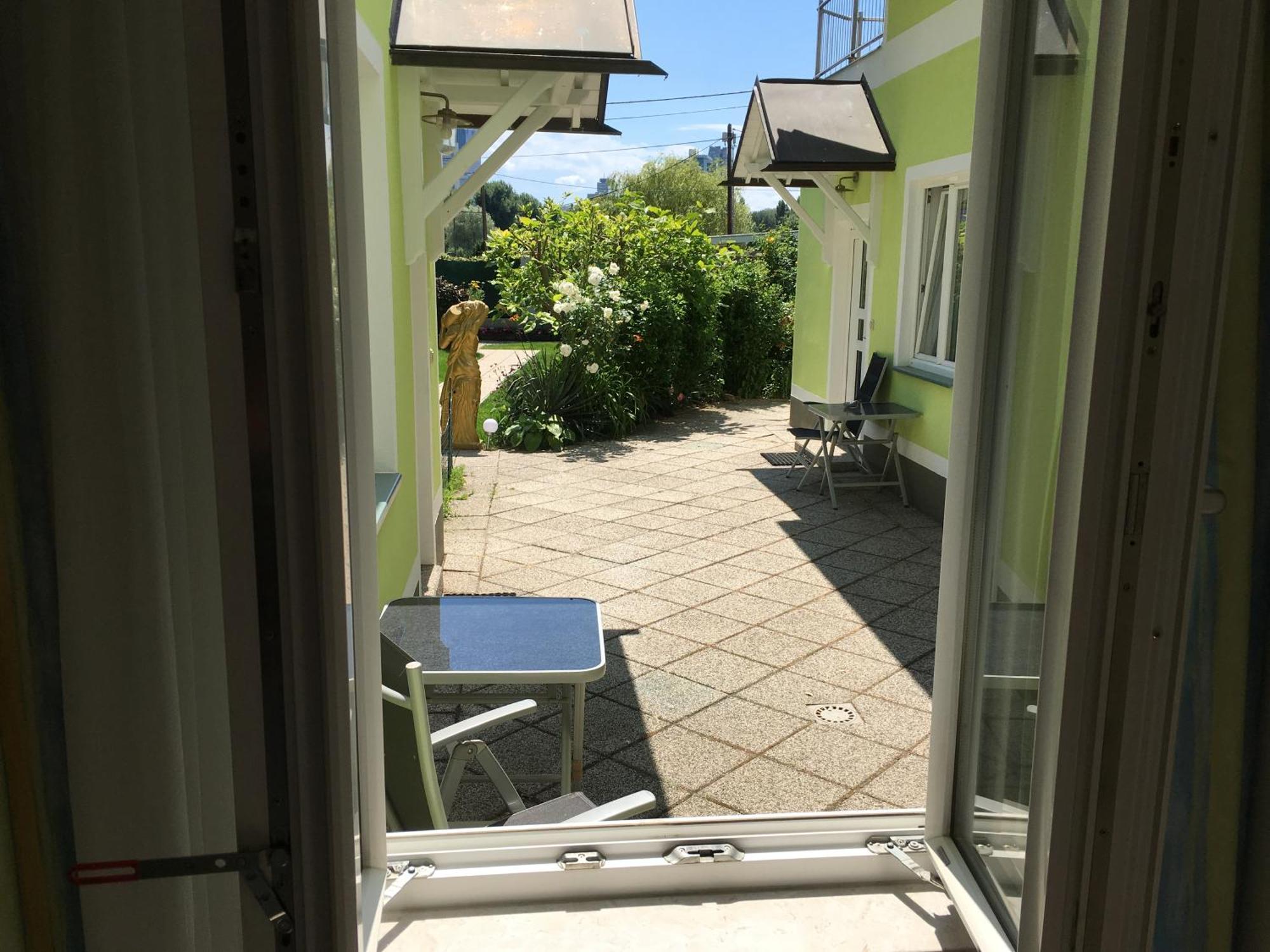 Ajo - Alte Donau Garden Flat - Self-check-in Apartment