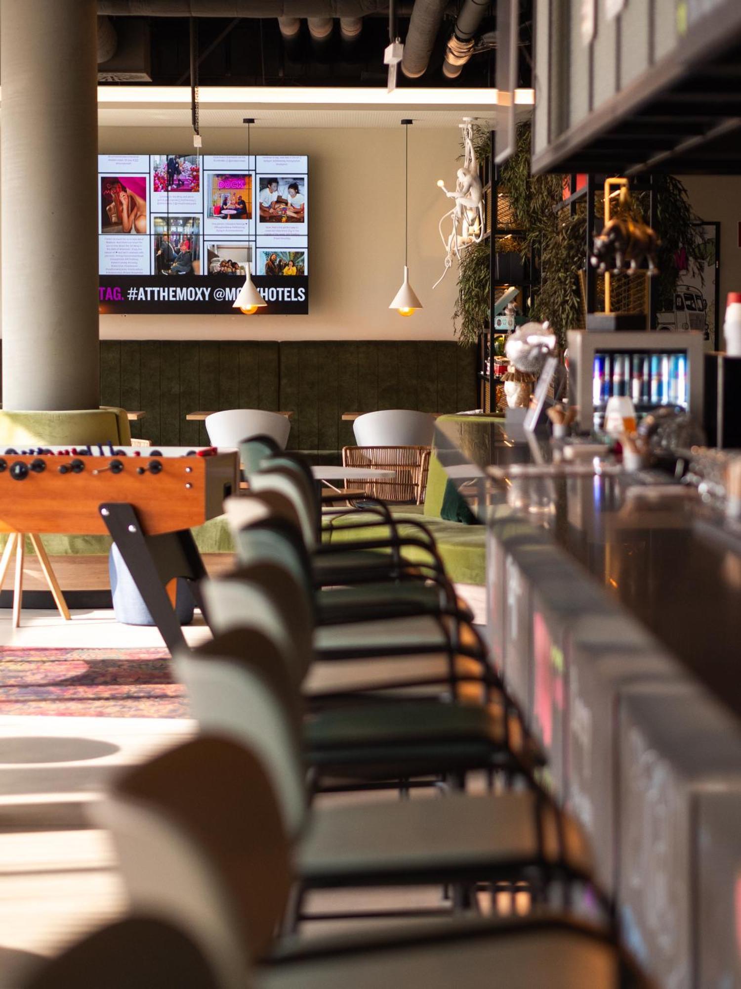 Moxy East Hotel *