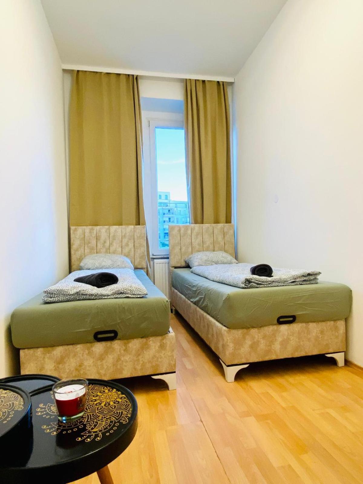 Apartment Bright 5br W Great Transport Link Vienna