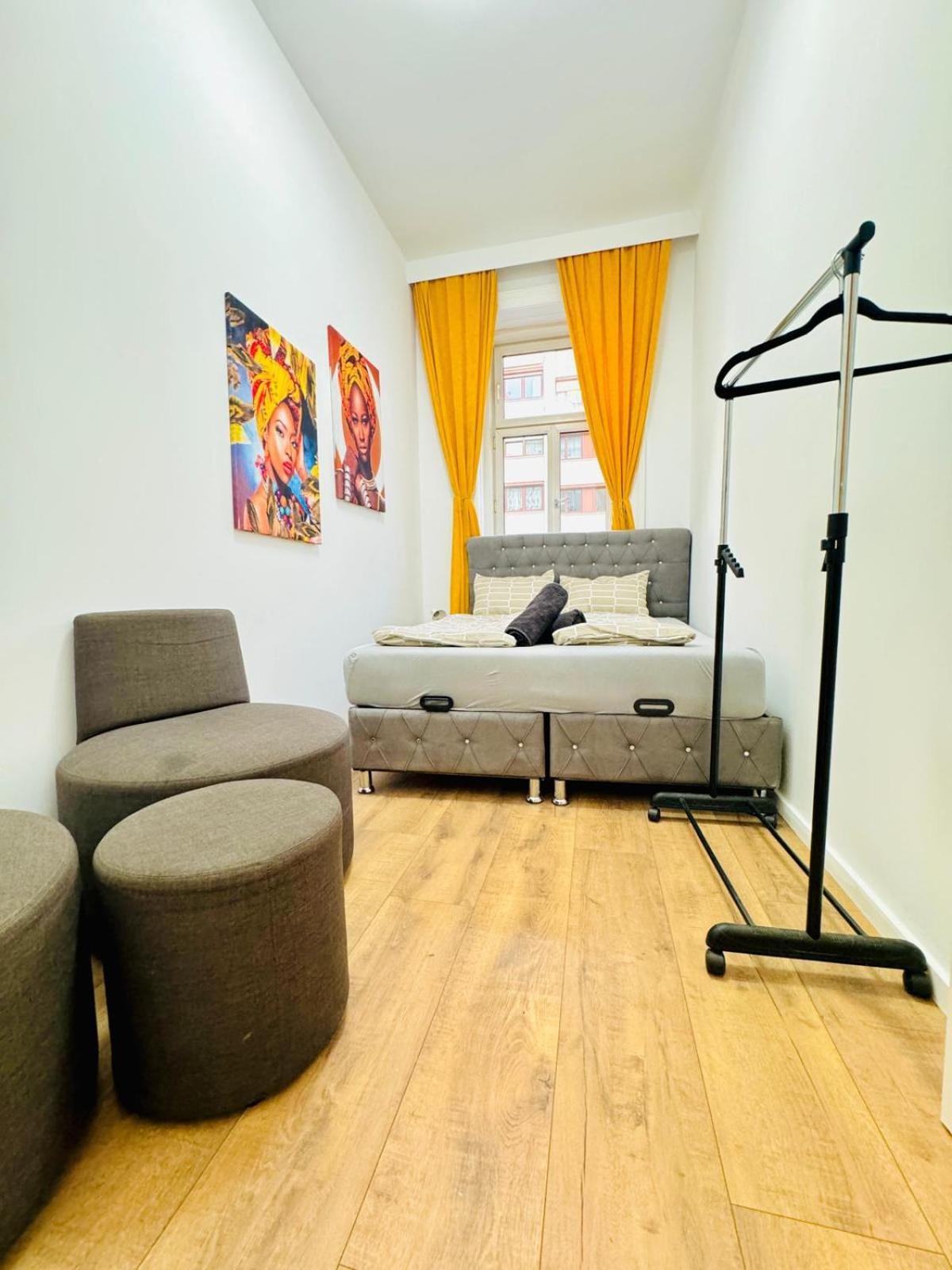 Cozy 9br Shared Apartment, Only 12min Walk To Augarten Apartment Vienna