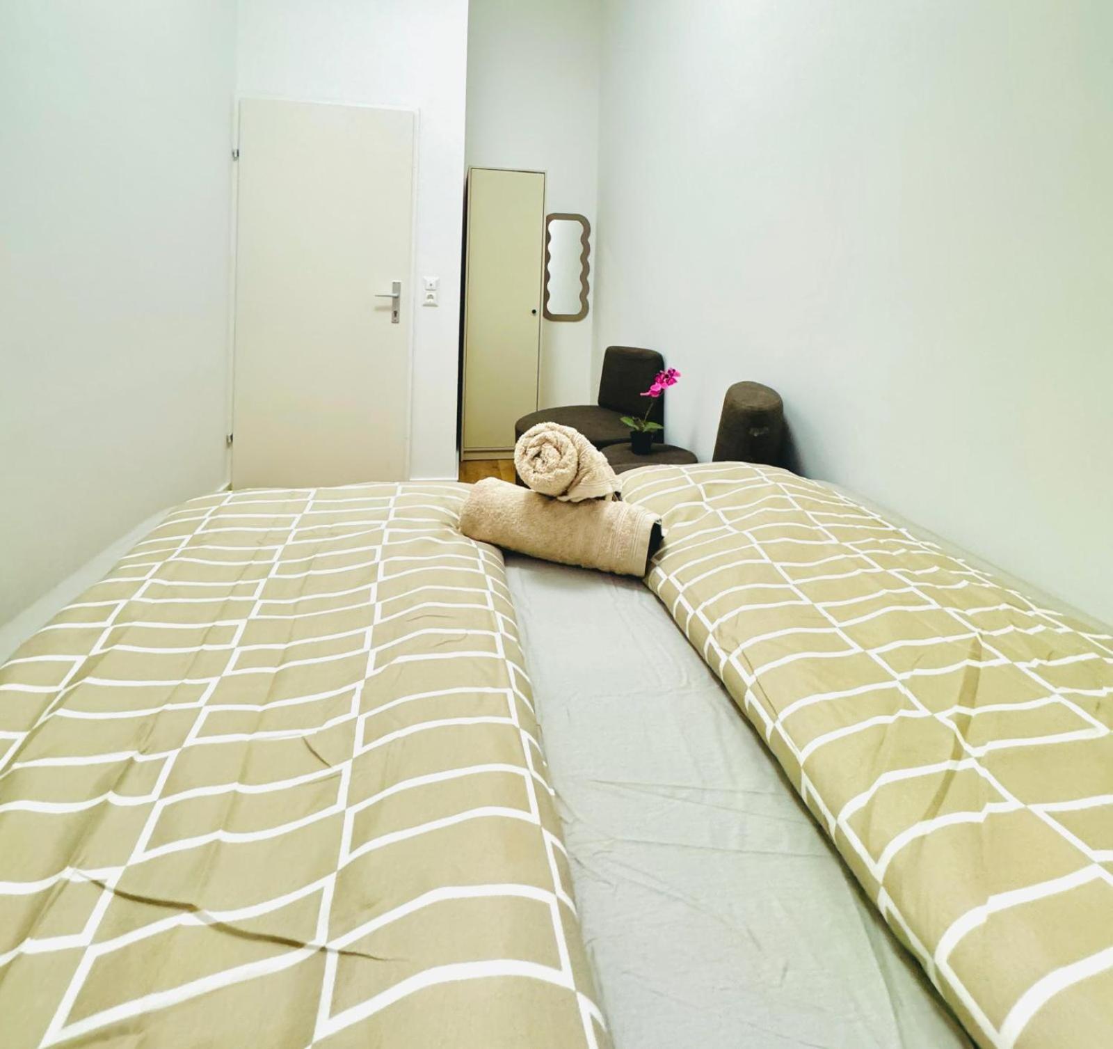 Cozy 9br Shared Apartment, Only 12min Walk To Augarten Apartment Vienna
