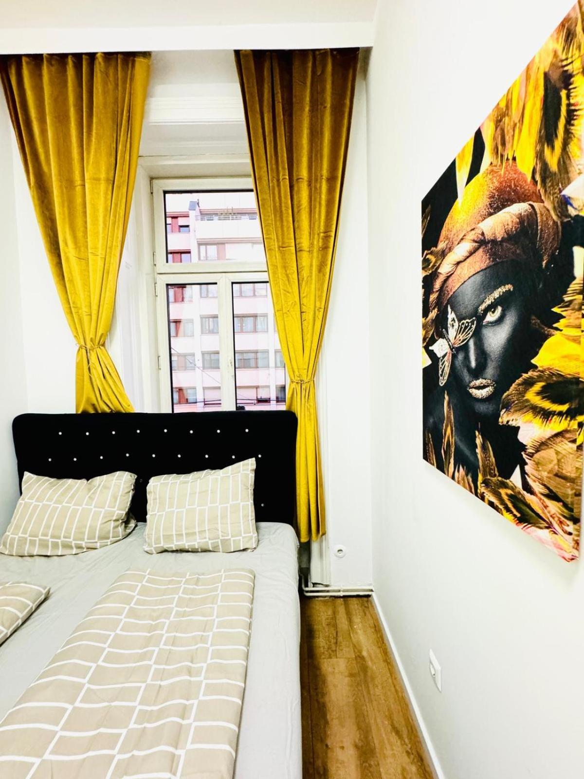 Cozy 9br Shared Apartment, Only 12min Walk To Augarten Vienna