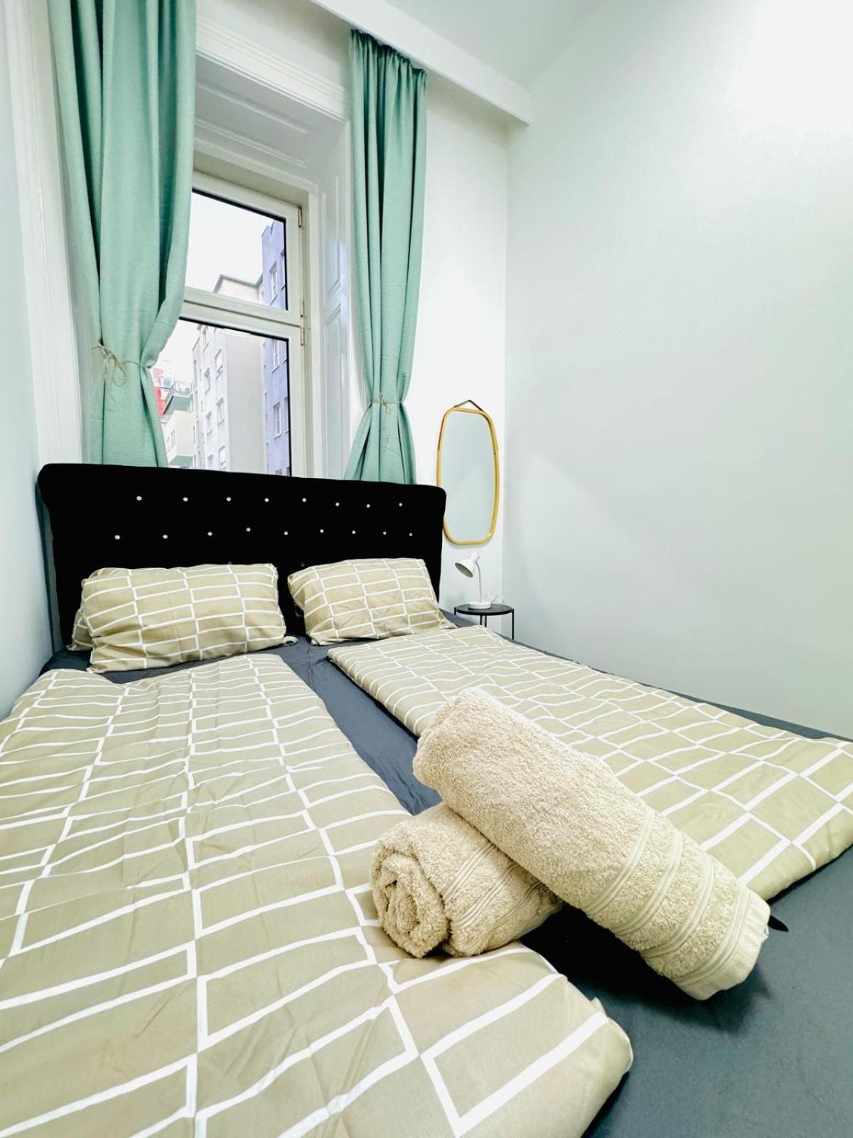 Apartment Cozy 9br Shared Apartment, Only 12min Walk To Augarten