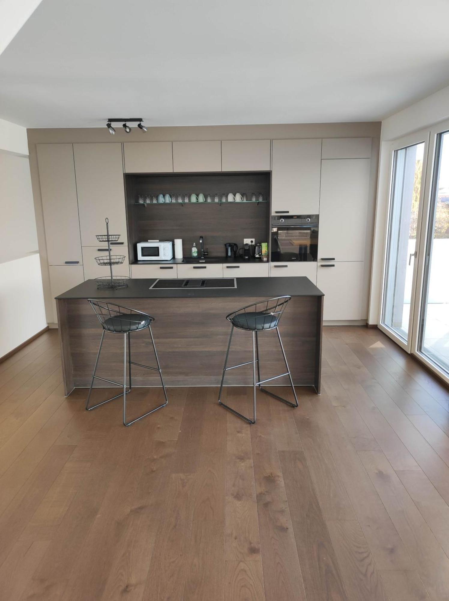 Luxus Penthouse Gegenueber International Centre Und Kaiserwasser Apartment