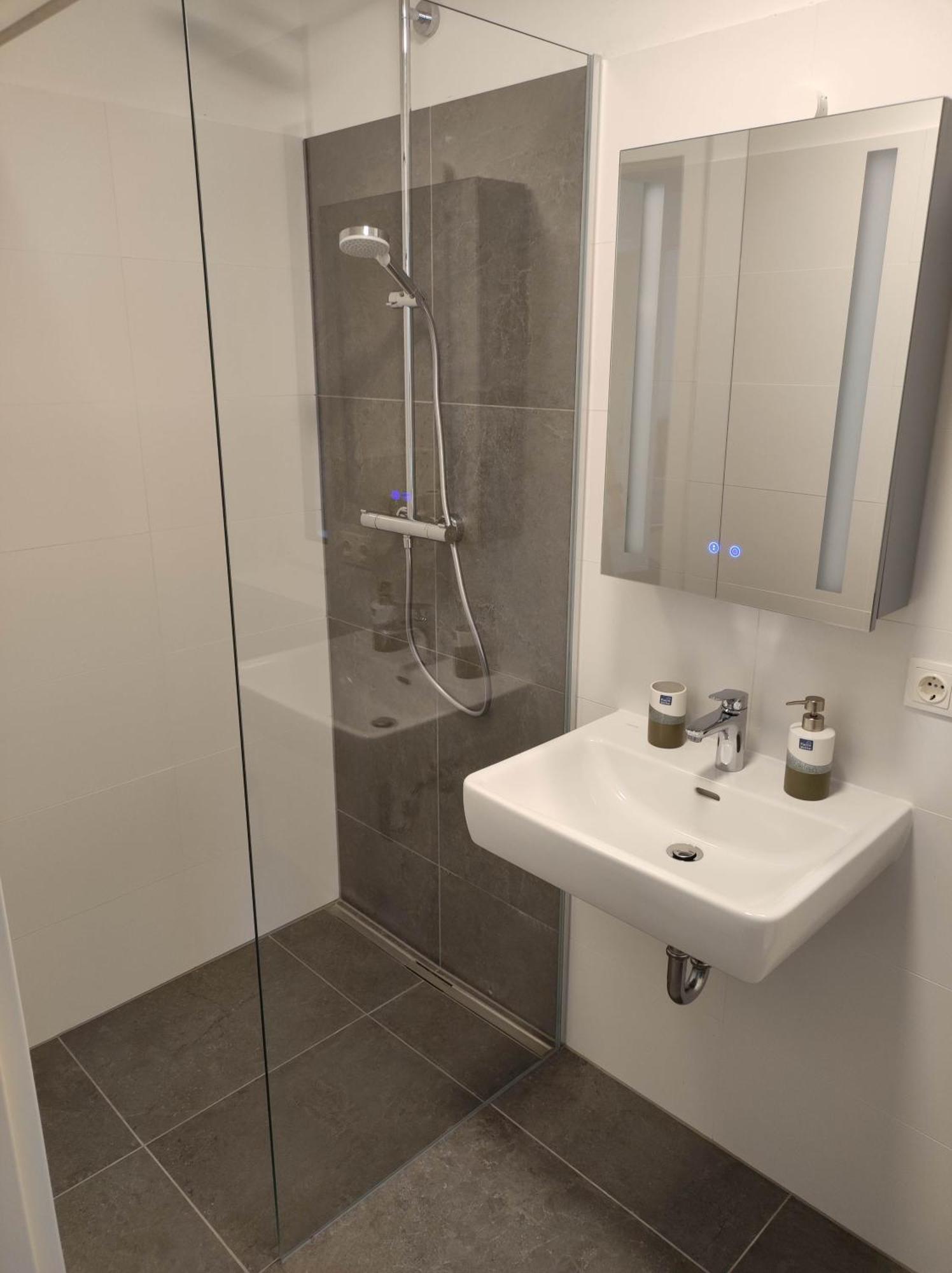 Luxus Penthouse Gegenueber International Centre Und Kaiserwasser * Vienna