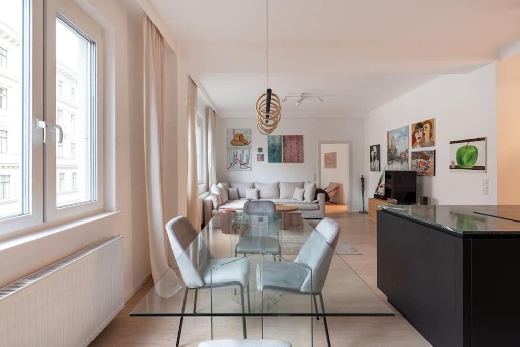 Palais Herzog - Residieren Im Herzen Von Apartment Wien