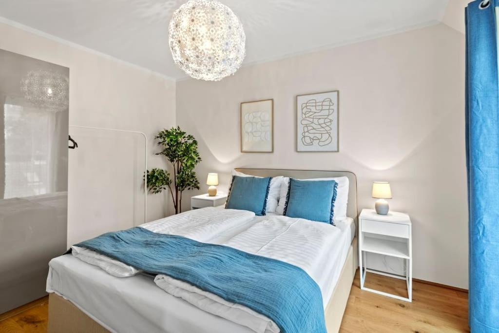 Apartment Free Parking I Big Balcony I Naehe Schoenbrunn