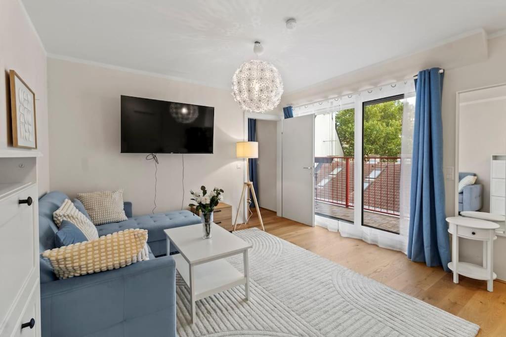 Apartment Free Parking I Big Balcony I Naehe Schoenbrunn Vienna