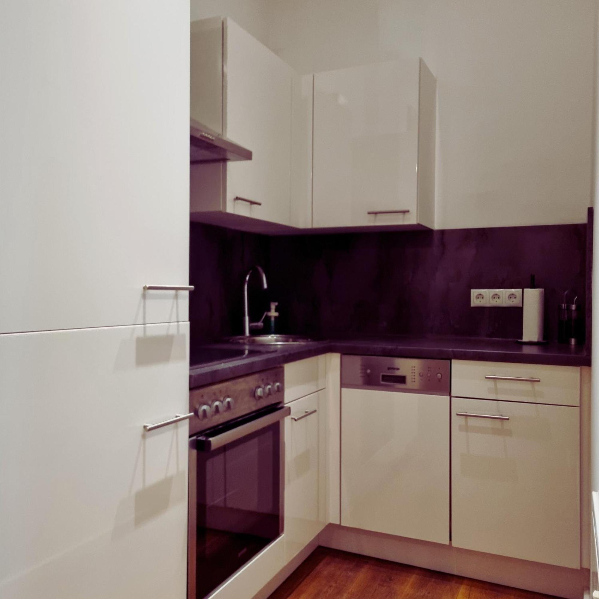 Apartment West Center