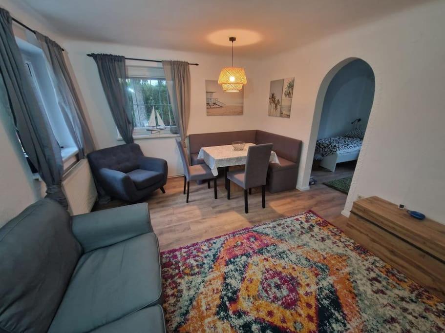 Haus Mit Garten, U Bahn Naehe, Gratis Parkplaetze Casa vacanze
