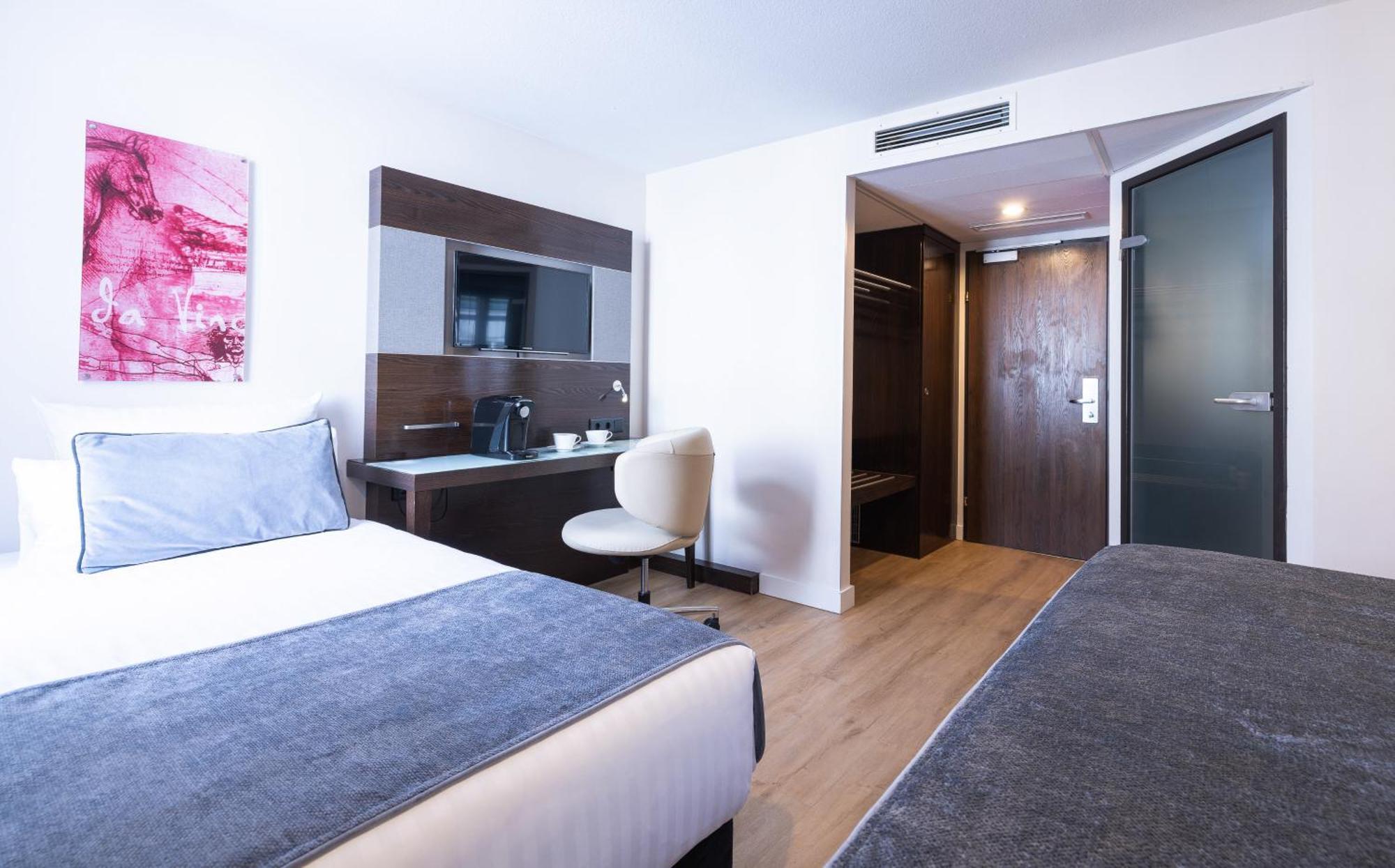 Leonardo Westbahnhof 4*