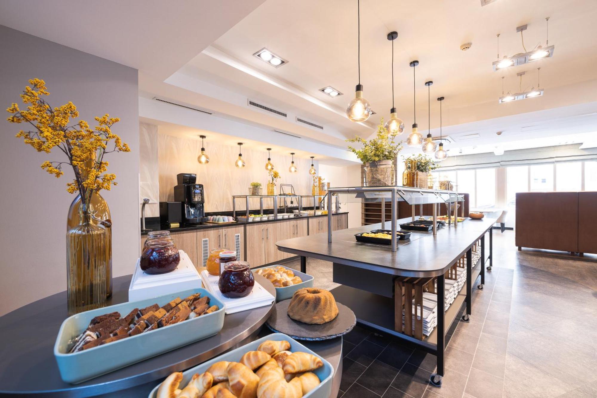 Leonardo Westbahnhof 4*
