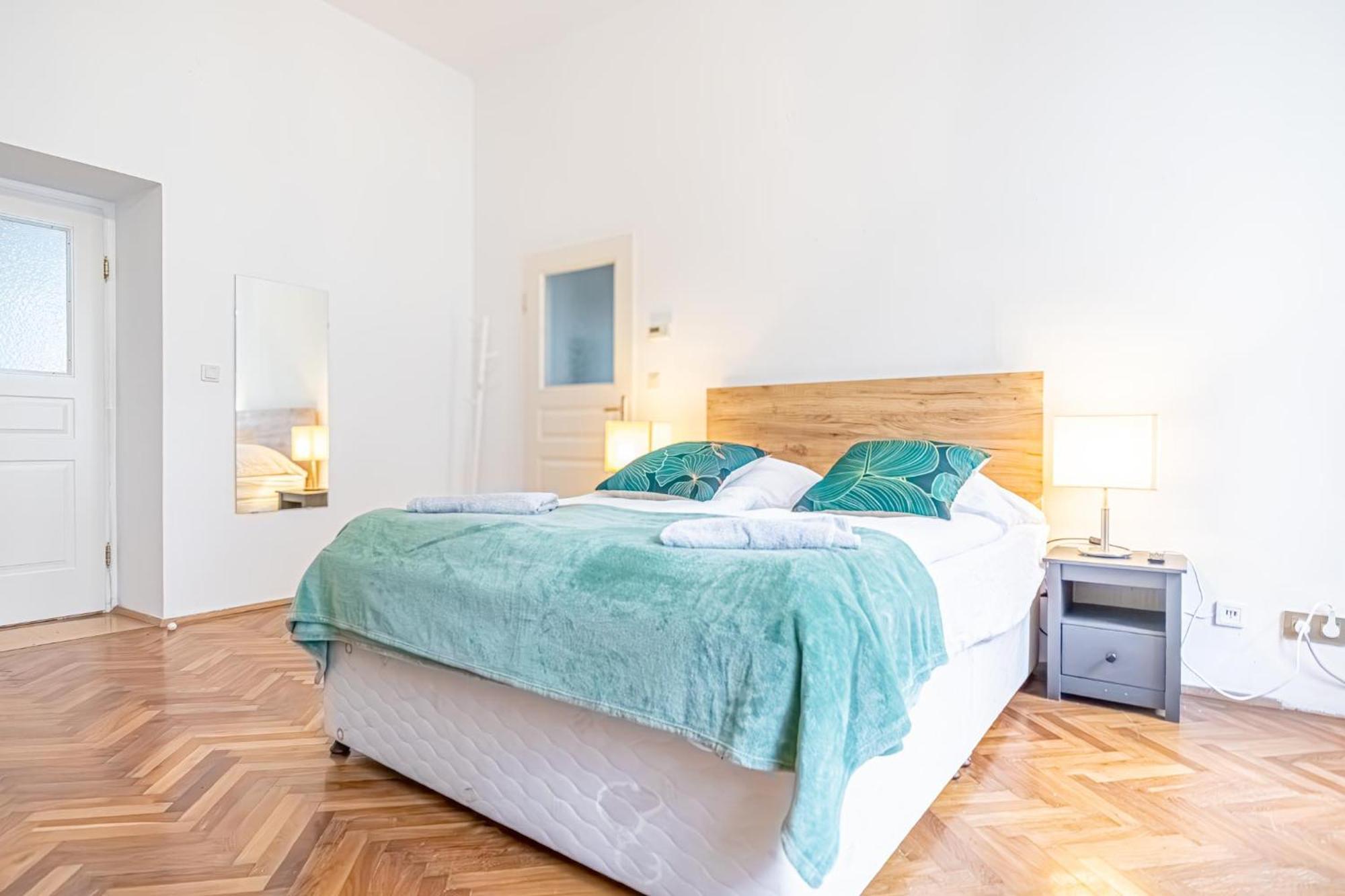 Convenient 3-br Shared Apt, 15 Min To Landstrasse Hub Vienna
