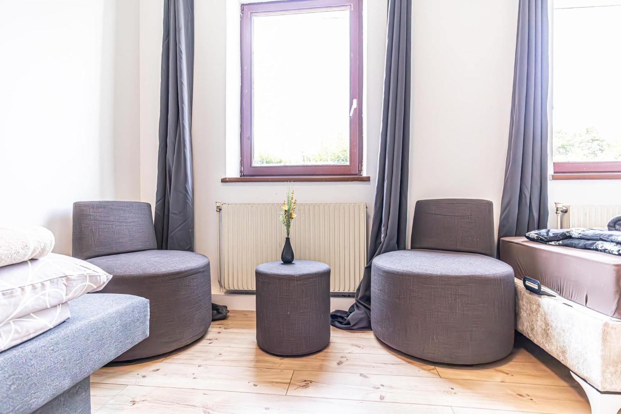 Comfy In Shared With Terrace And Garden Hostel *
