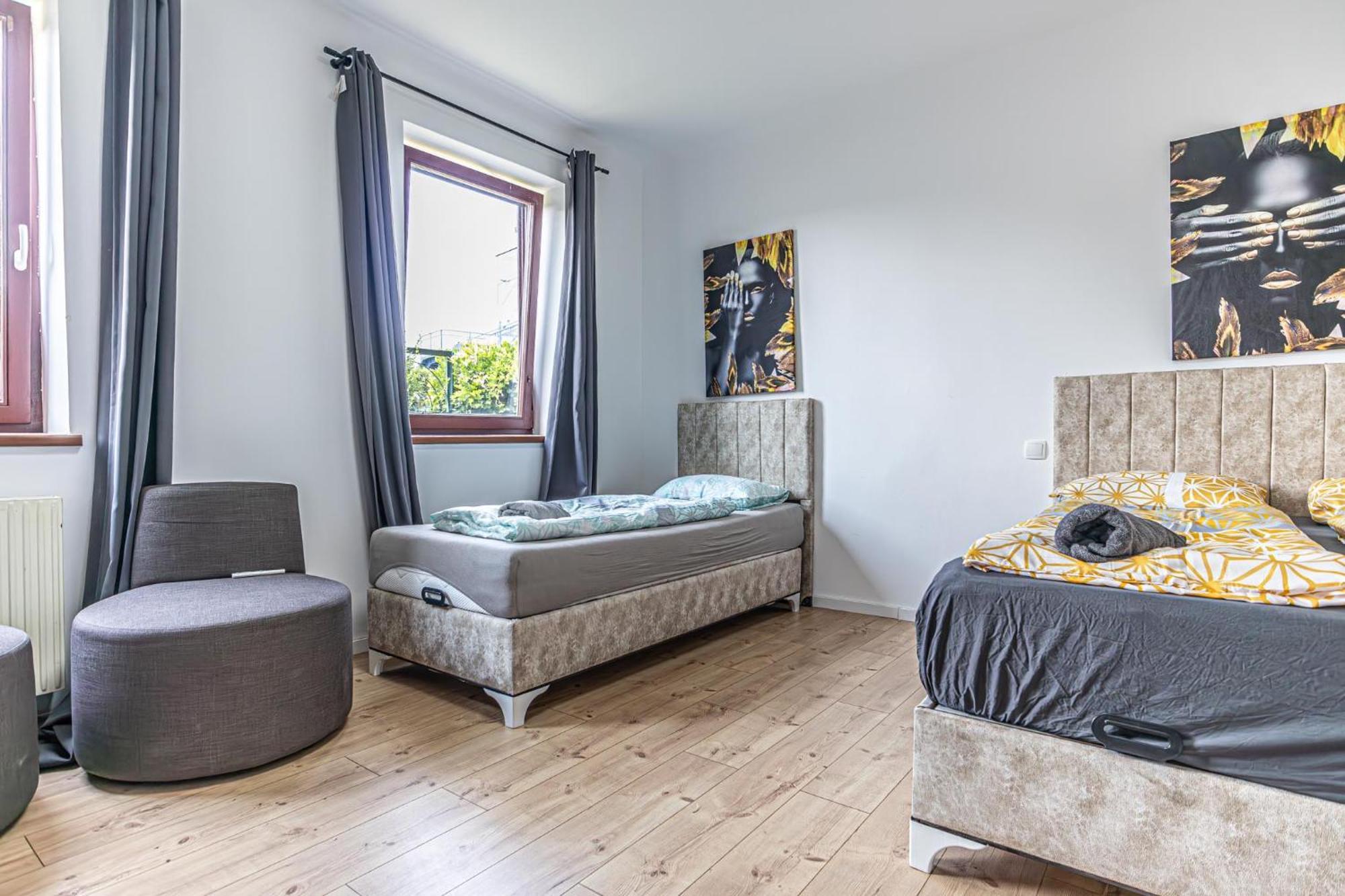 Hostel Comfy In Shared With Terrace And Garden *