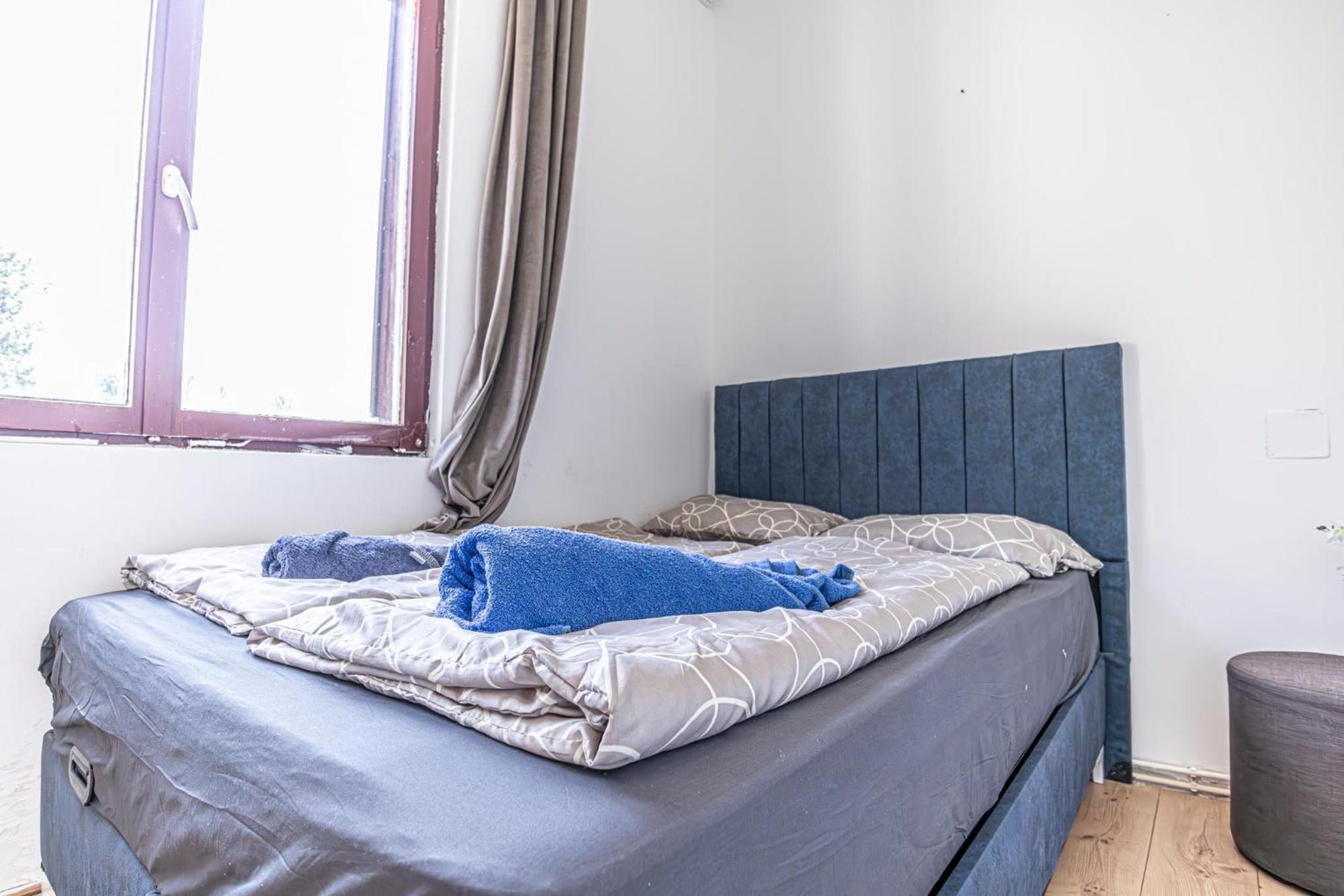 Comfy In Shared With Terrace And Garden Hostel *