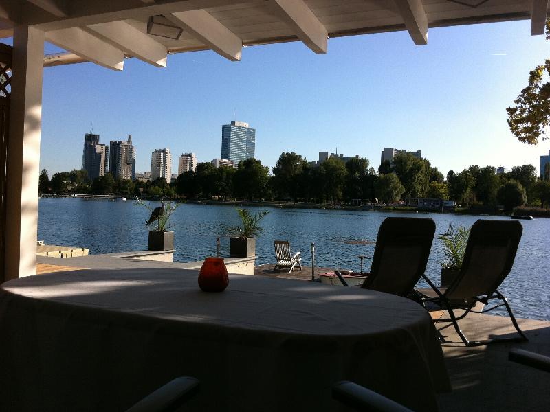 Ajo - Alte Donau Garden Flat - Self-check-in Apartment *