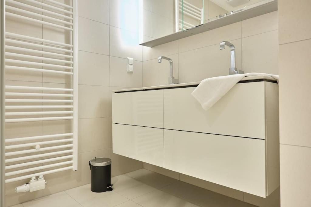 Apartment High End Long *