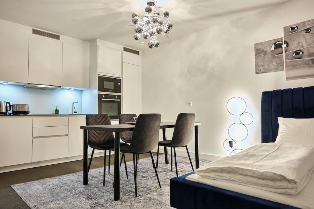 Apartment High End Long *