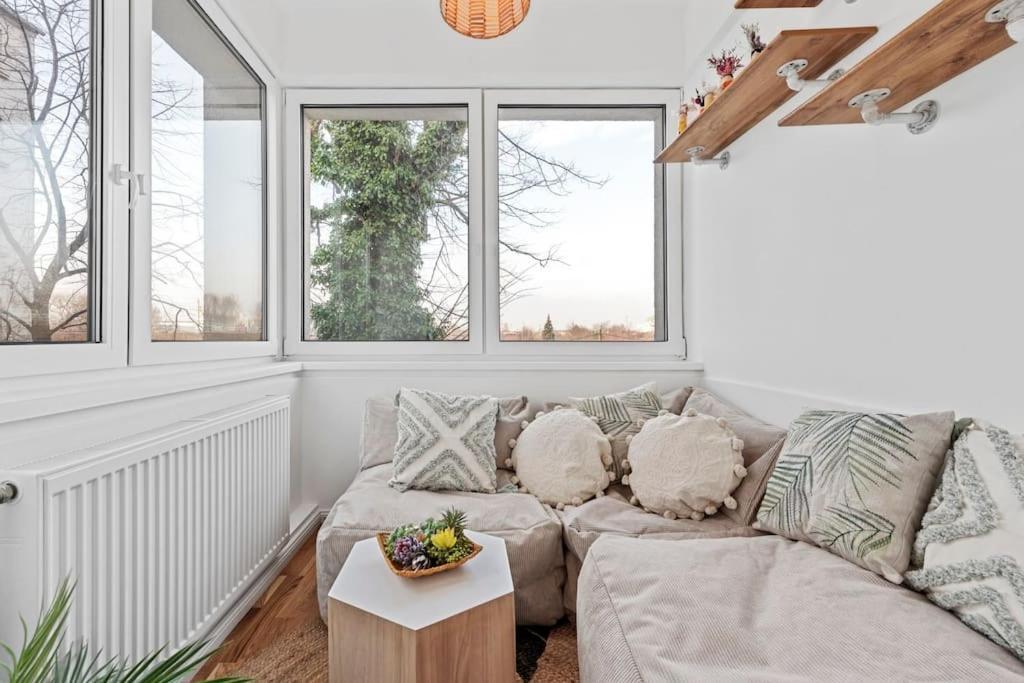 Comfortable 2 Bedroom