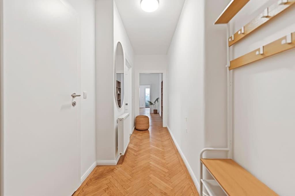 Comfortable 2 Bedroom Apartment
