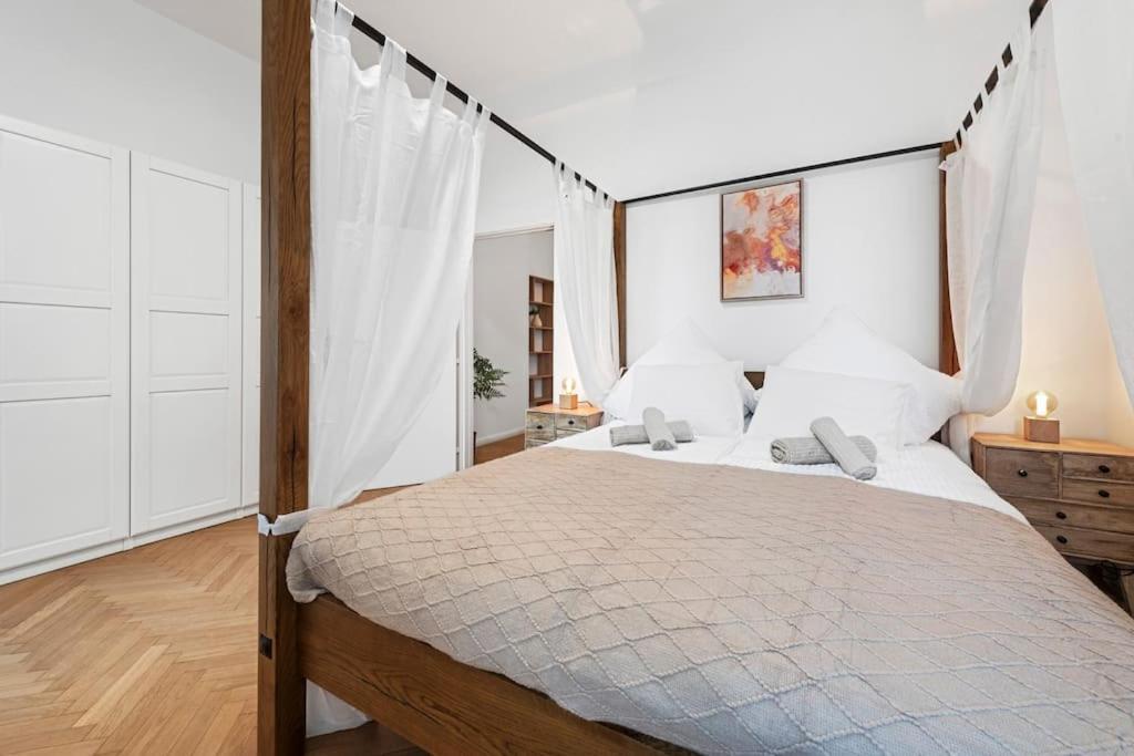 Comfortable 2 Bedroom Apartment Vienna