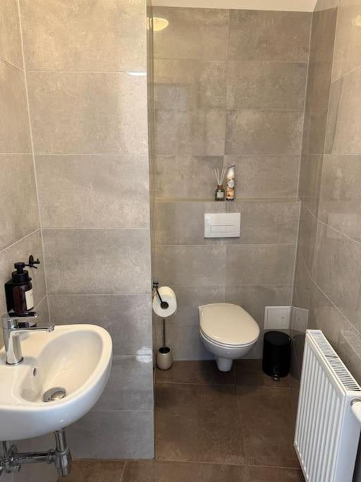 Modernes In Karlsplatz Naehe 15 Apartment Vienna