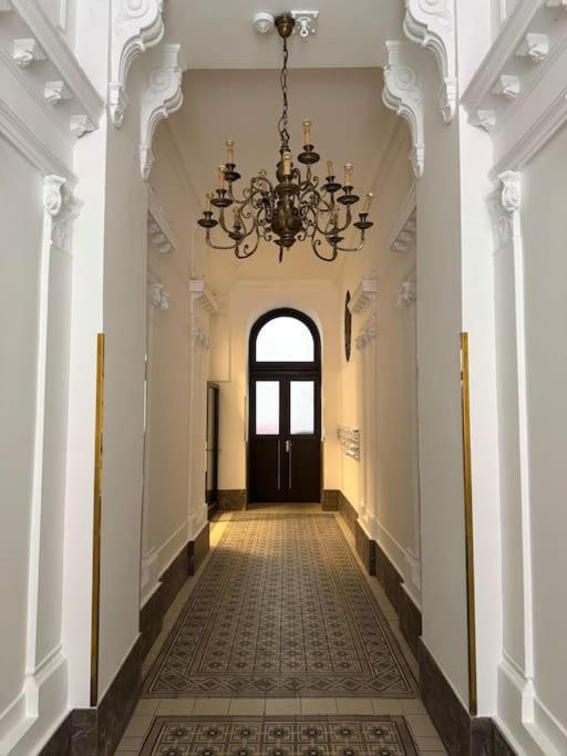 Apartment Modernes In Karlsplatz Naehe 15 Vienna