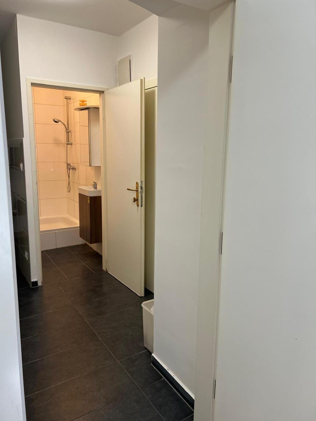 Comfortable 1br 1lr Prime Location Of *
