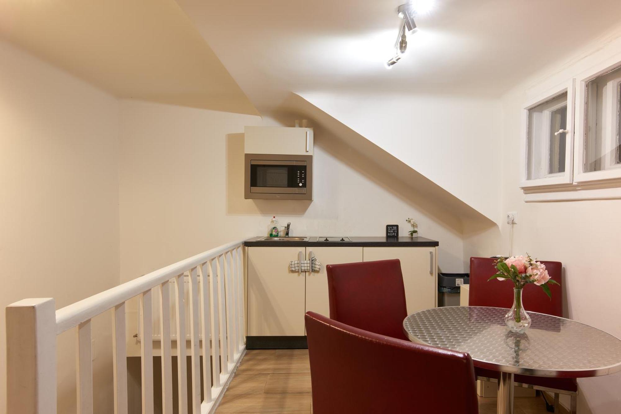 Schoenbrunn Palace Loft With Free Parking 24h Check-in * Vienna