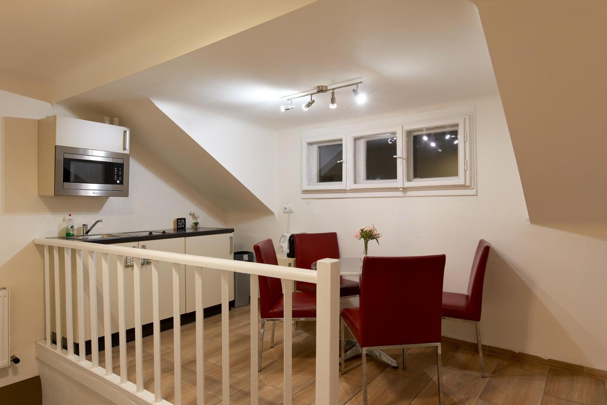 Schoenbrunn Palace Loft With Free Parking 24h Check-in Apartment *