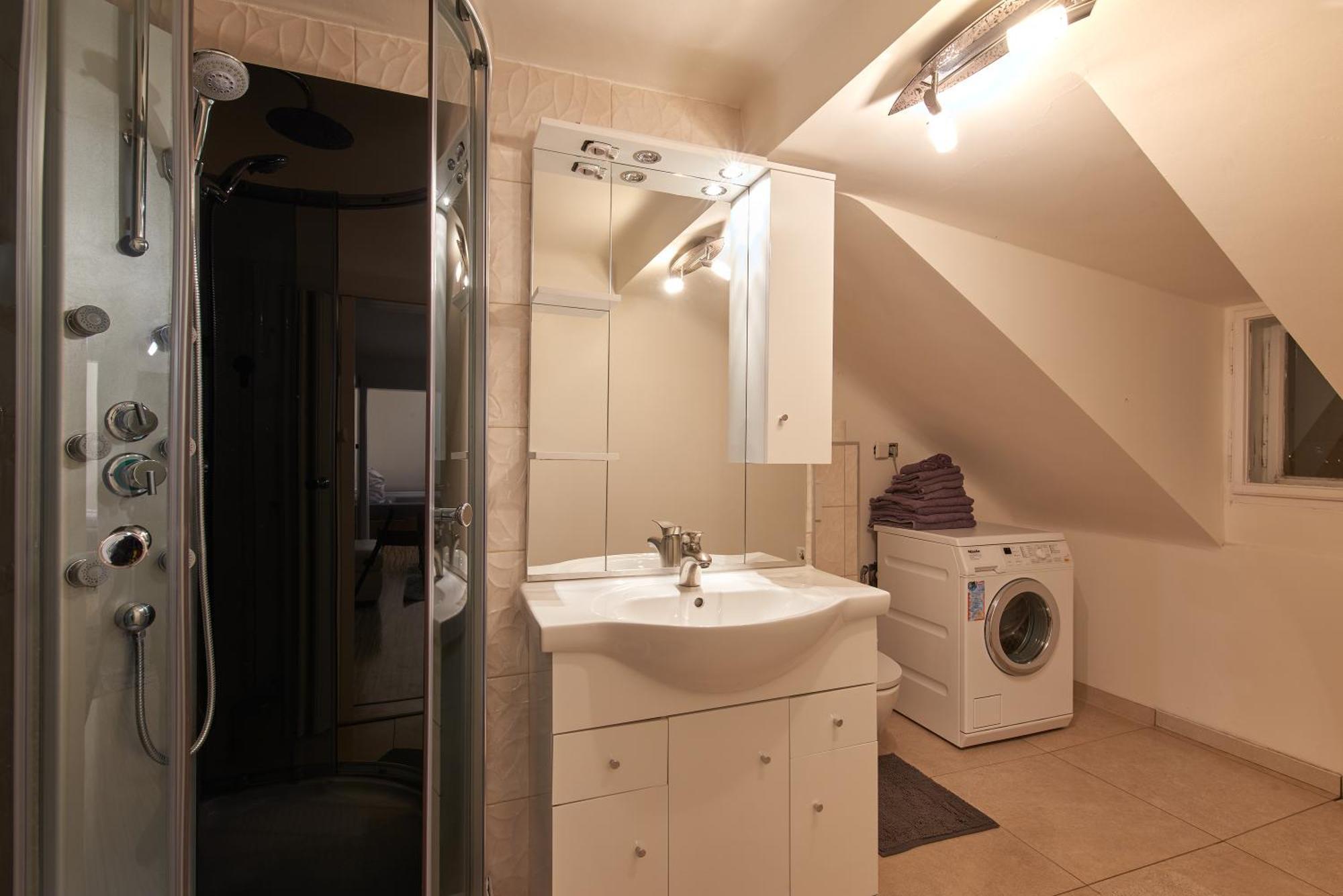 Schoenbrunn Palace Loft With Free Parking 24h Check-in