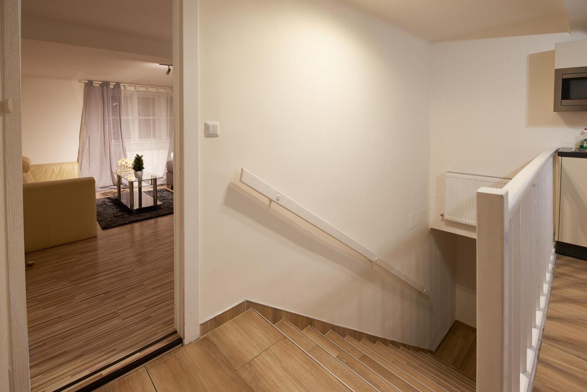 Apartment Schoenbrunn Palace Loft With Free Parking 24h Check-in