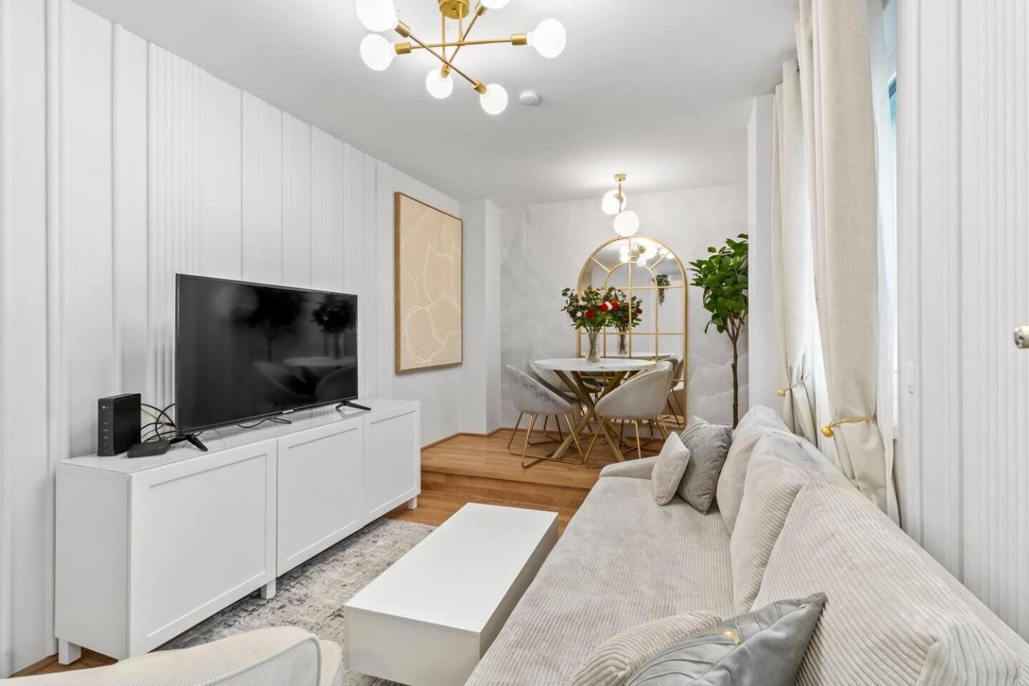 Balkon I Parkplatz I 5 Minuten Zum Einkaufszentrum I Schnelles Wlan * Vienna