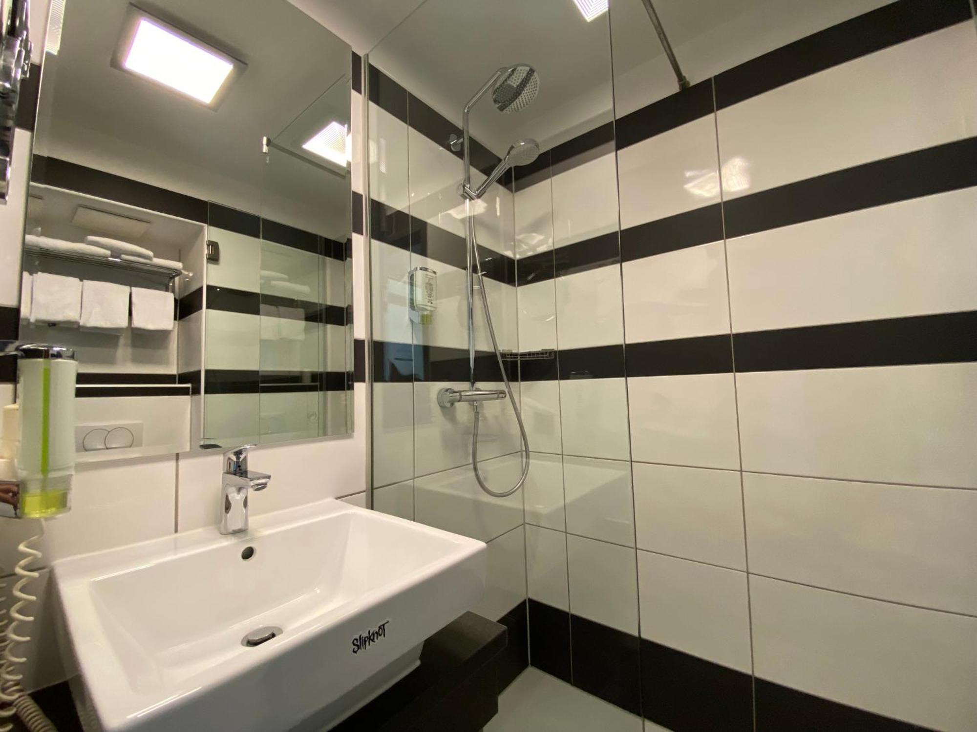 Hotel Design & Budget Schoenbrunn 3*