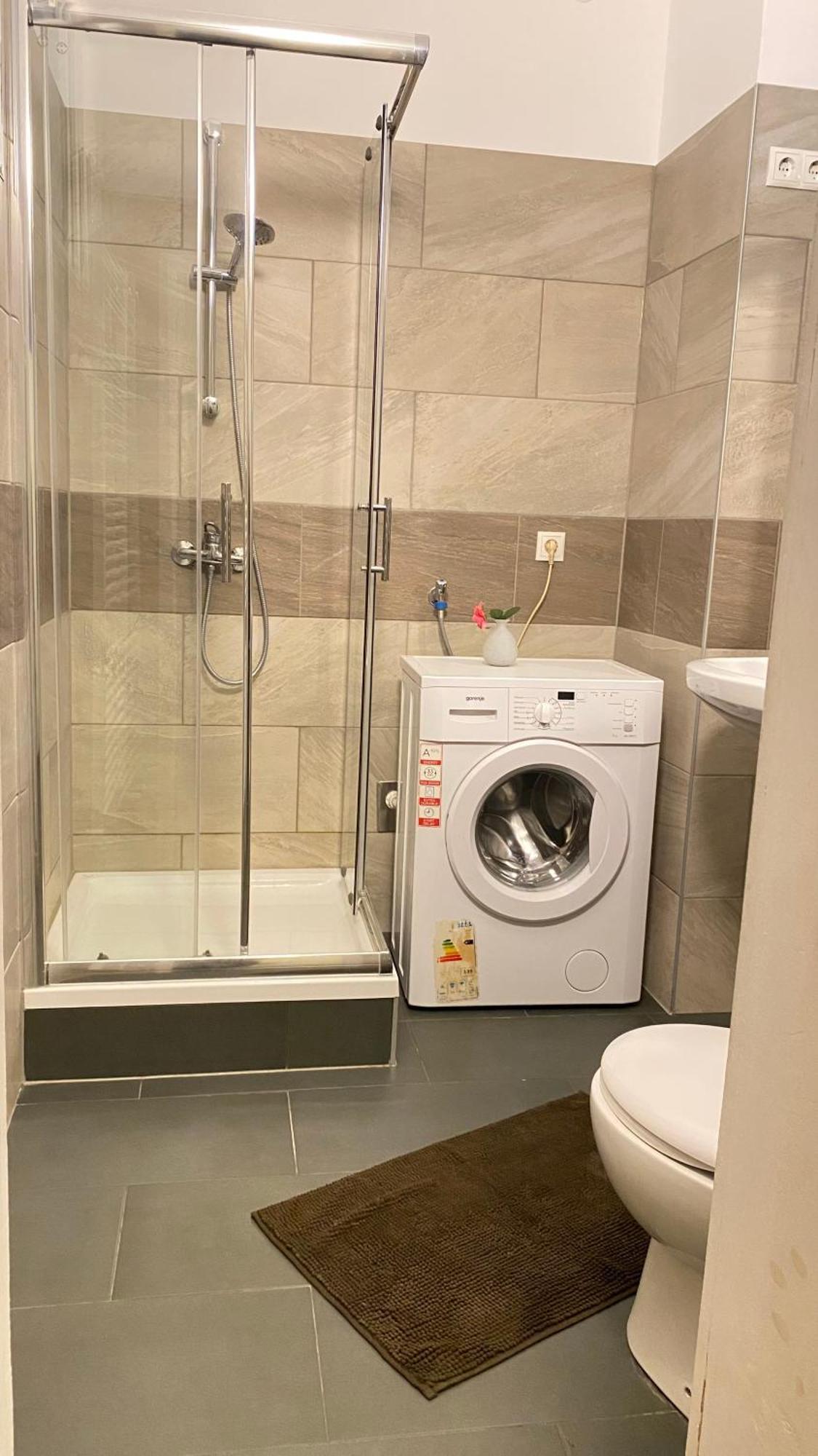 Cozy In The Heart Of - Next To Augarten!!