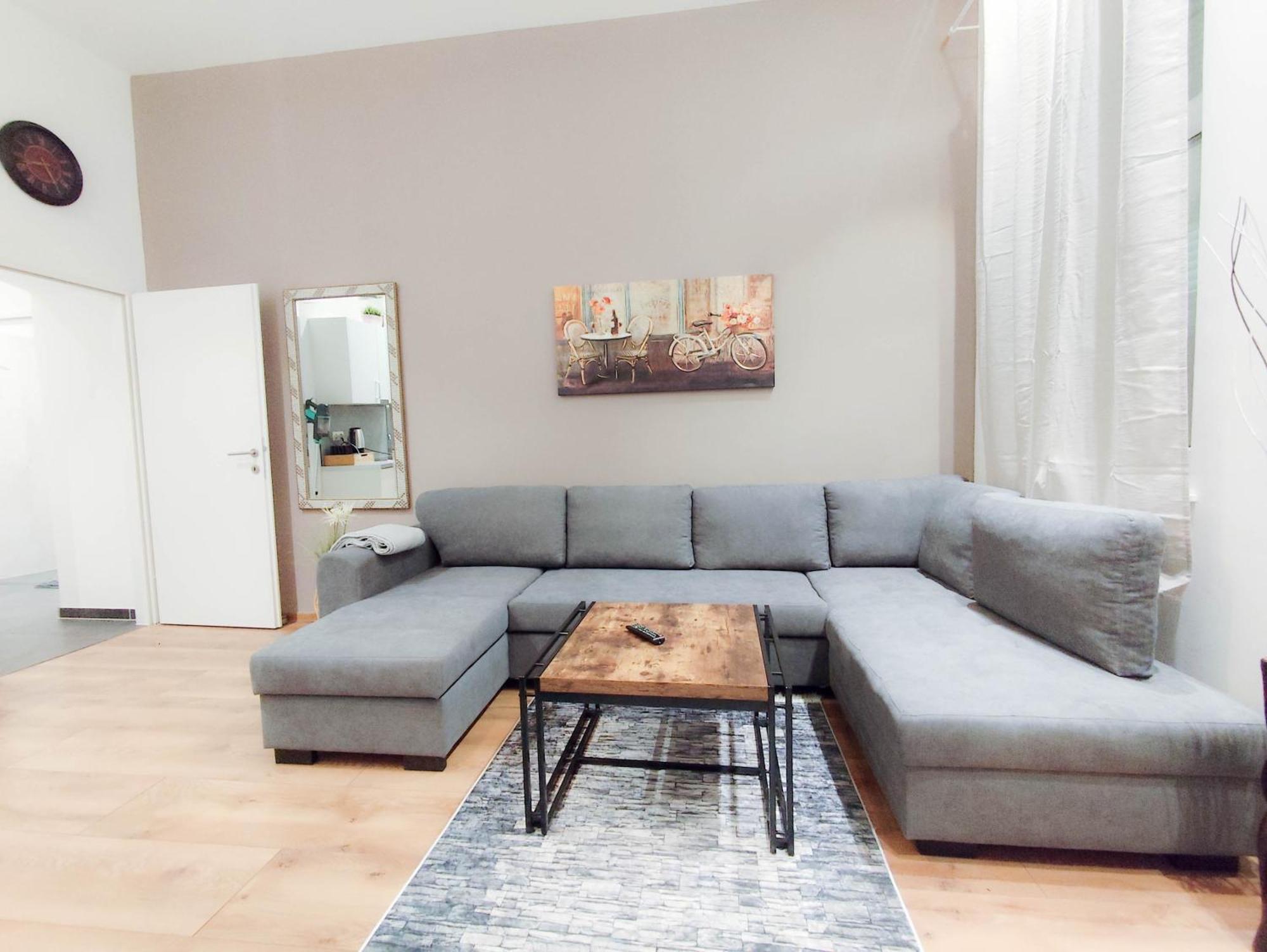 Cozy 2 In Location With Free Parking Apartamento *
