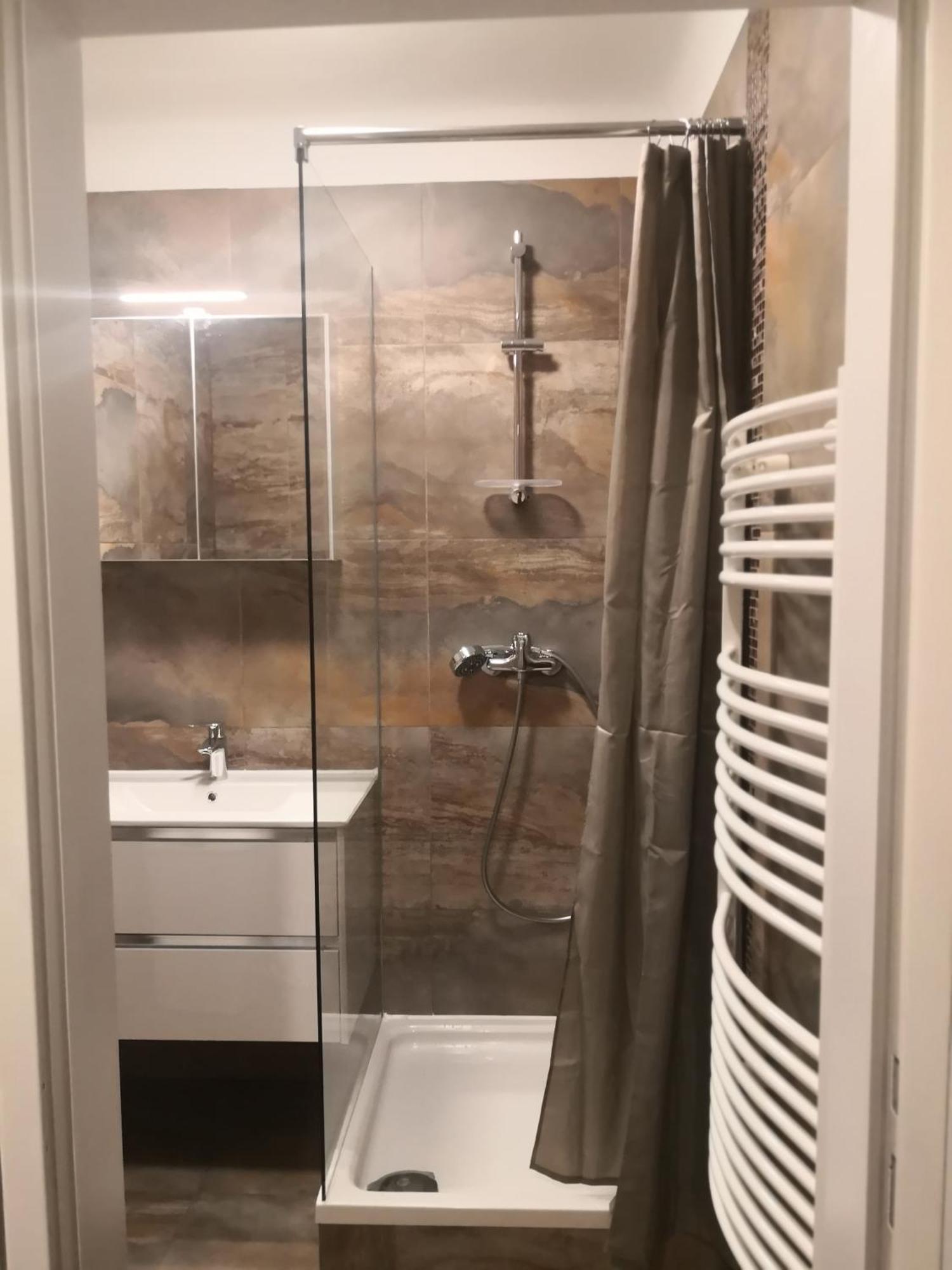 Central - 2 Bdrm Appartamento