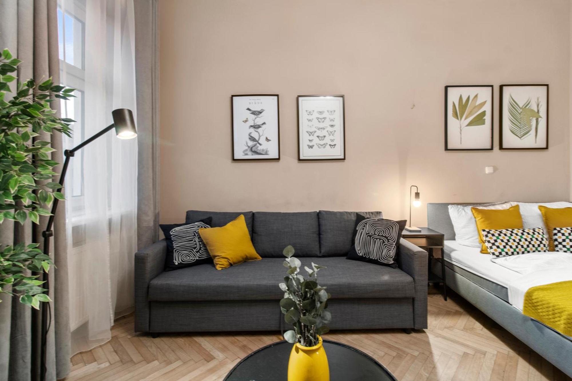 Apartment Chic *