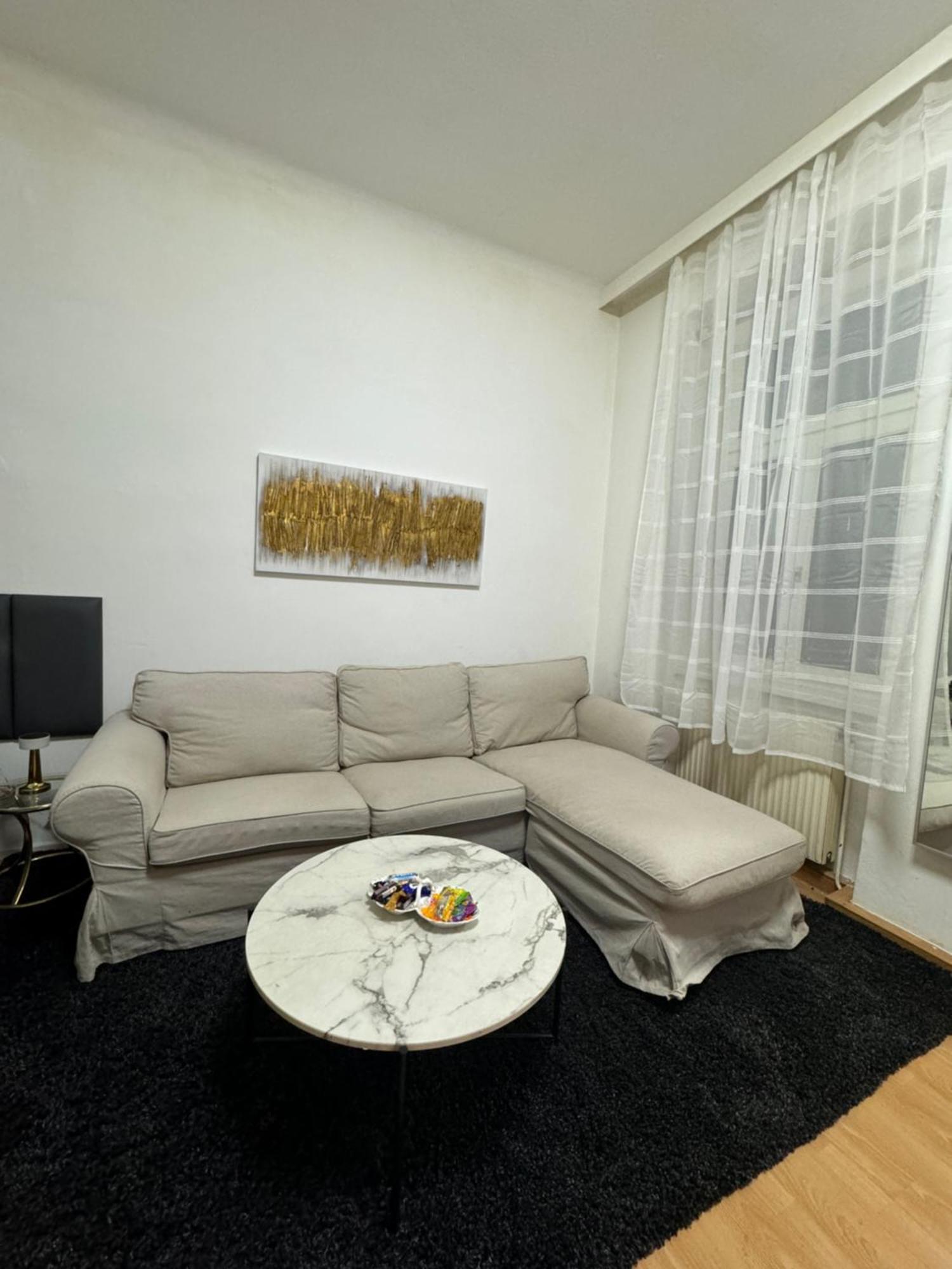 Moderne Charmante Zentral Gelegene Wohnung-3 Minuten Von Stadthalle Entfernt * Vienna