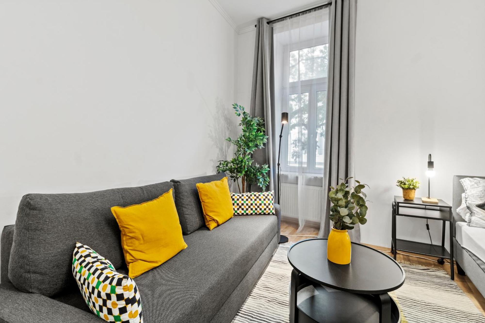 Apartment Chic *