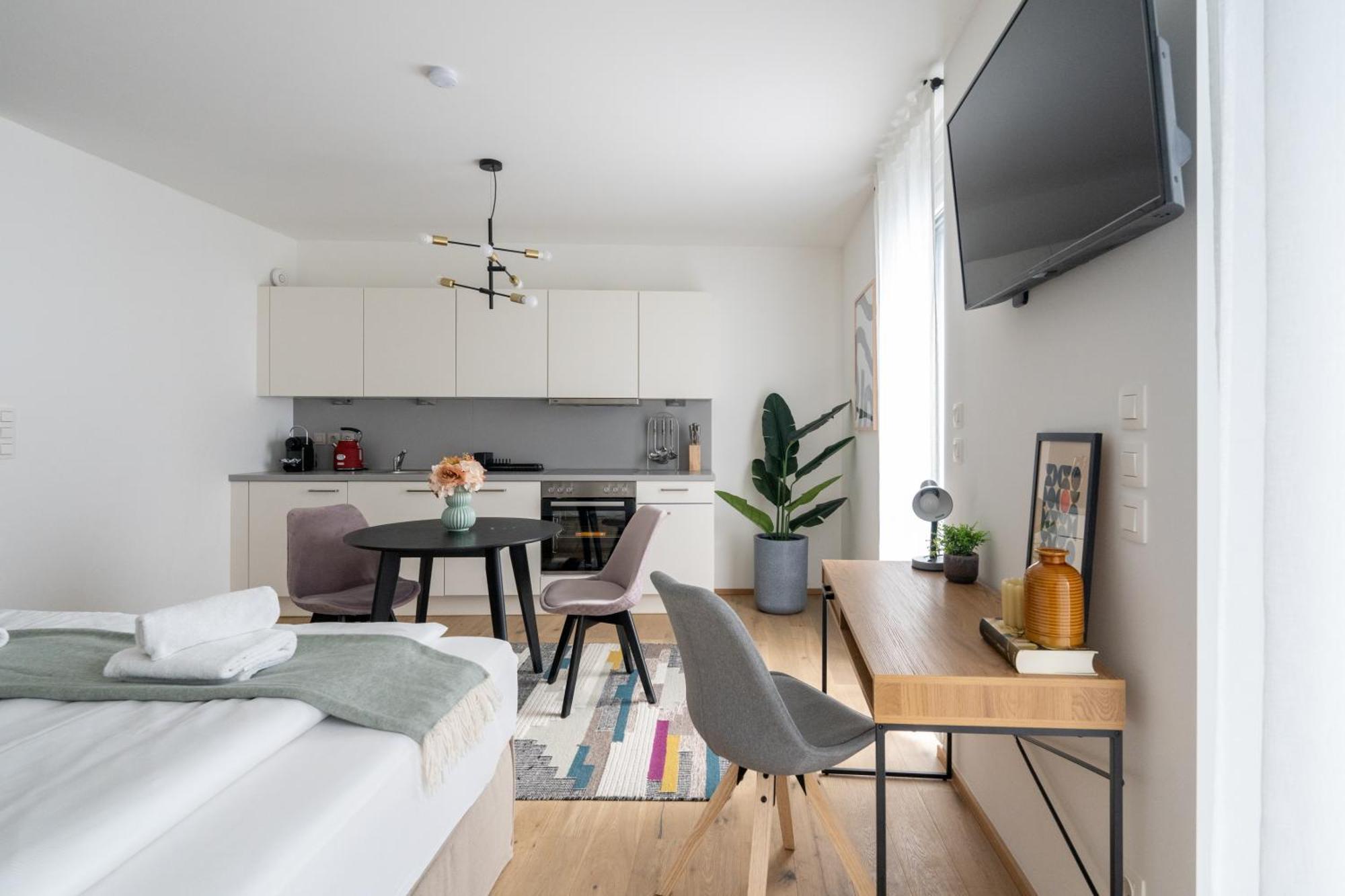 Apartment Sky Balcony Nook By Hm Vienna