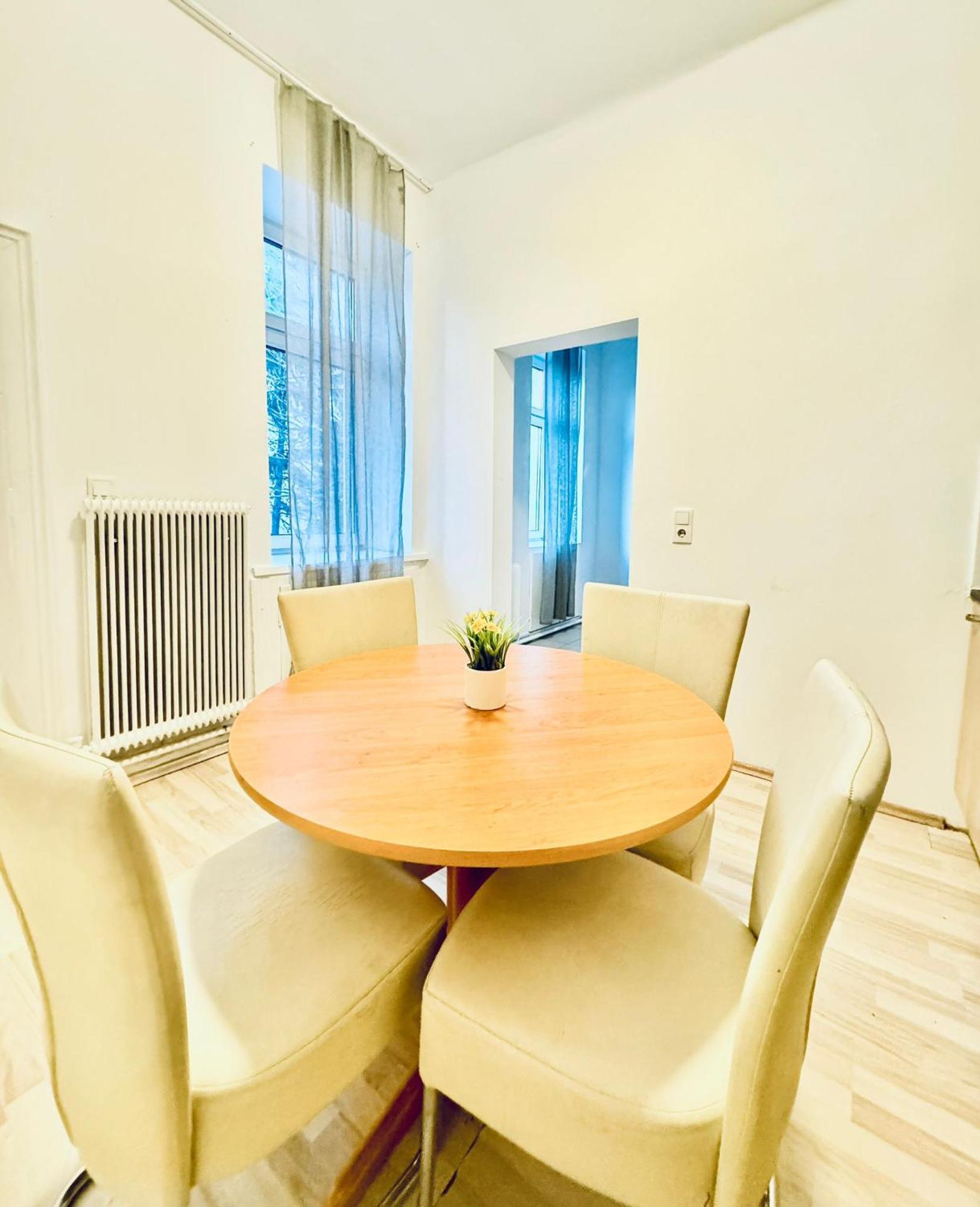 3br Shared Apartment, In The Heart Of Apartment *
