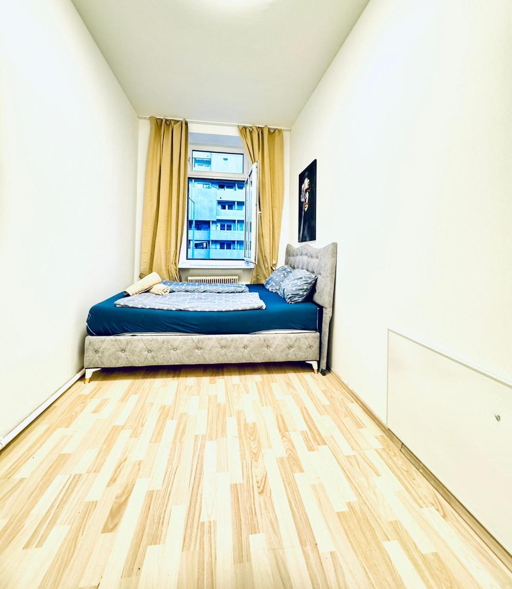 3br Shared Apartment, In The Heart Of Apartment *