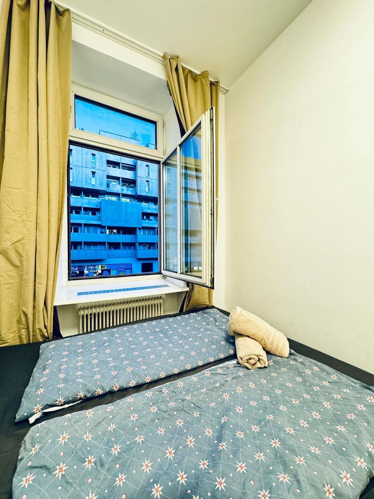 3br Shared Apartment, In The Heart Of Apartment
