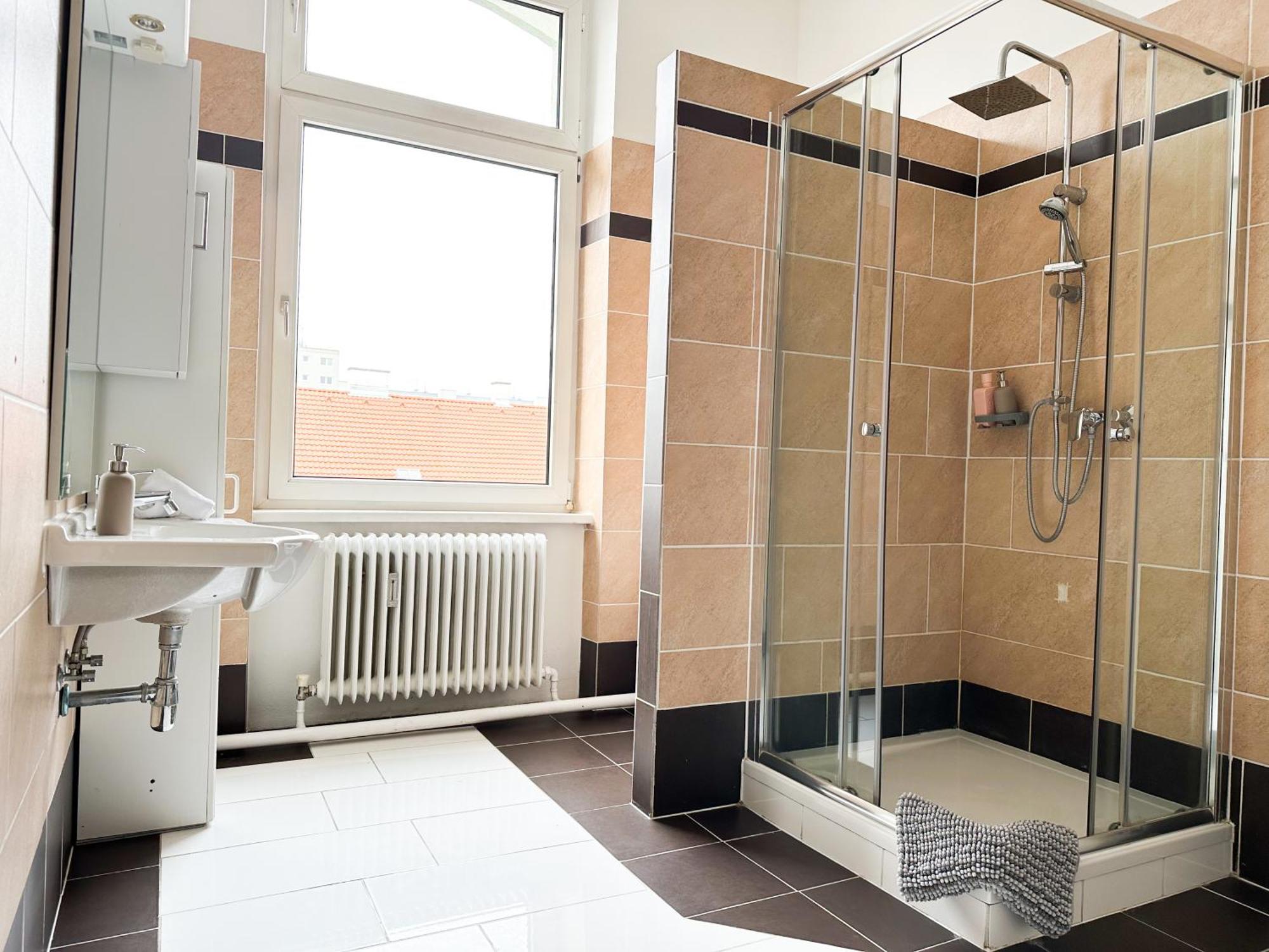 Free Parking & 2 Bedrooms * Vienna