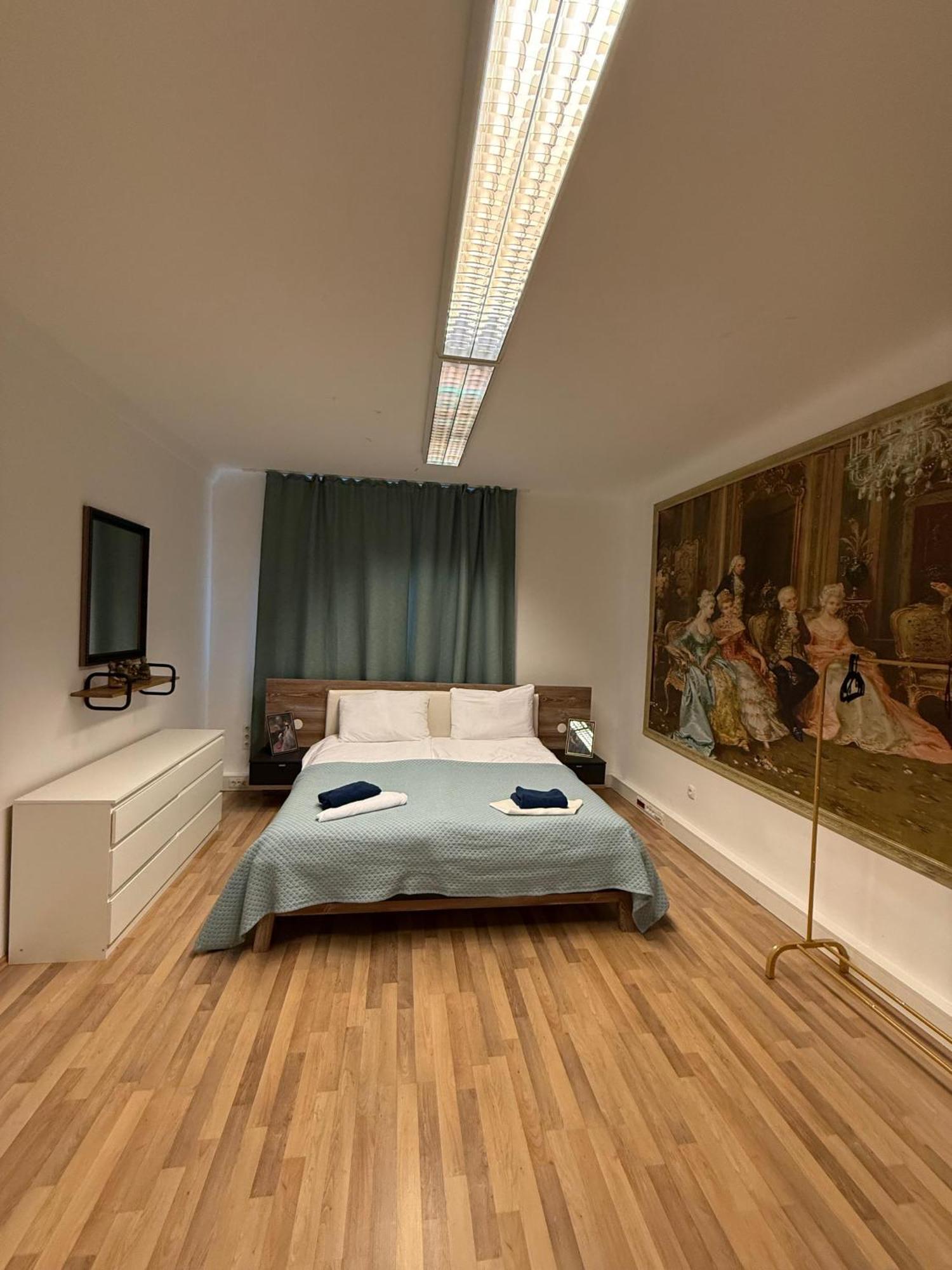Royal Apartment *