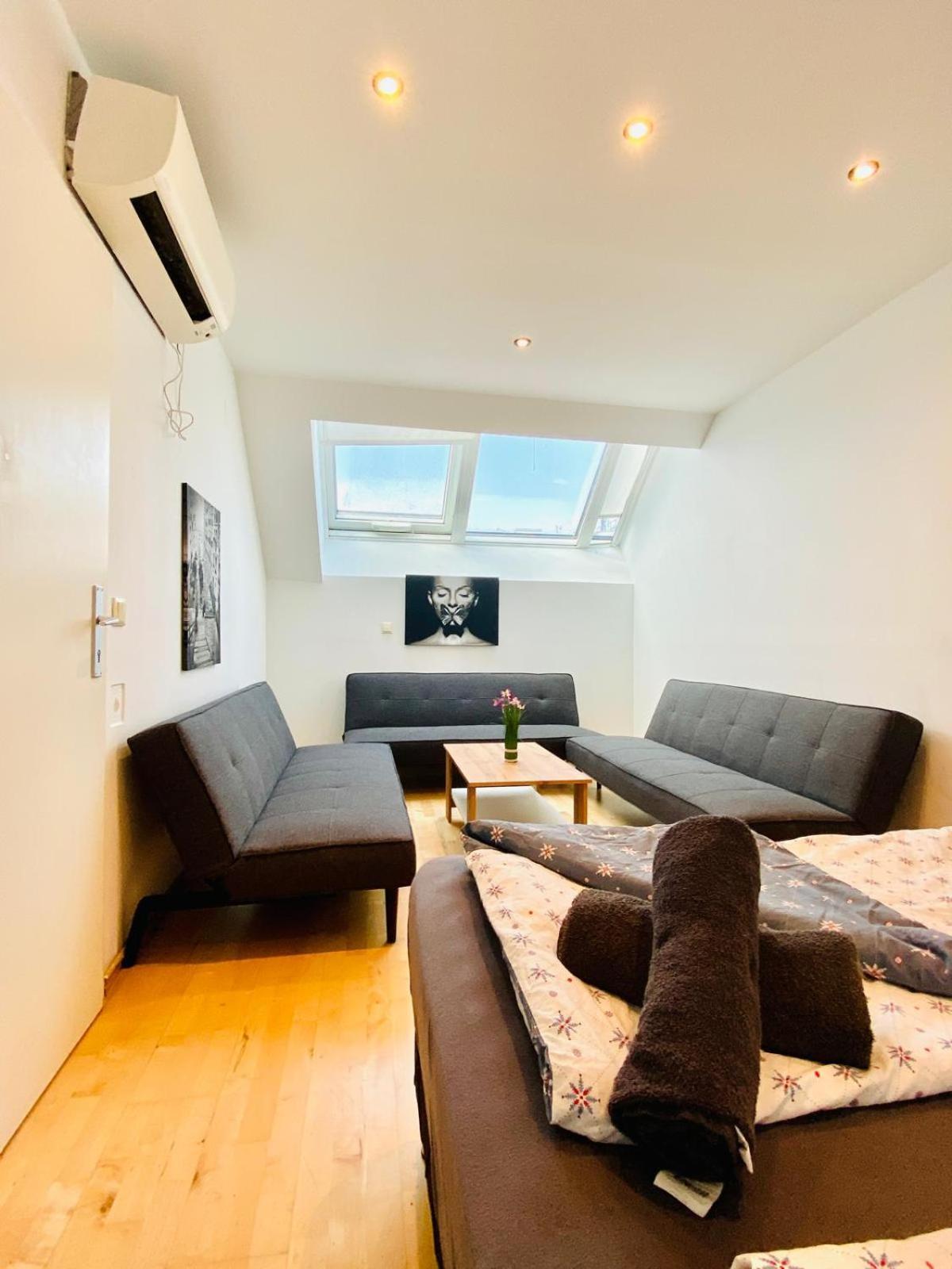 Comfy Central 4-bedroom Shared With Two Levels